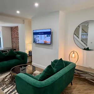  Apartment Ifsc Townhouse