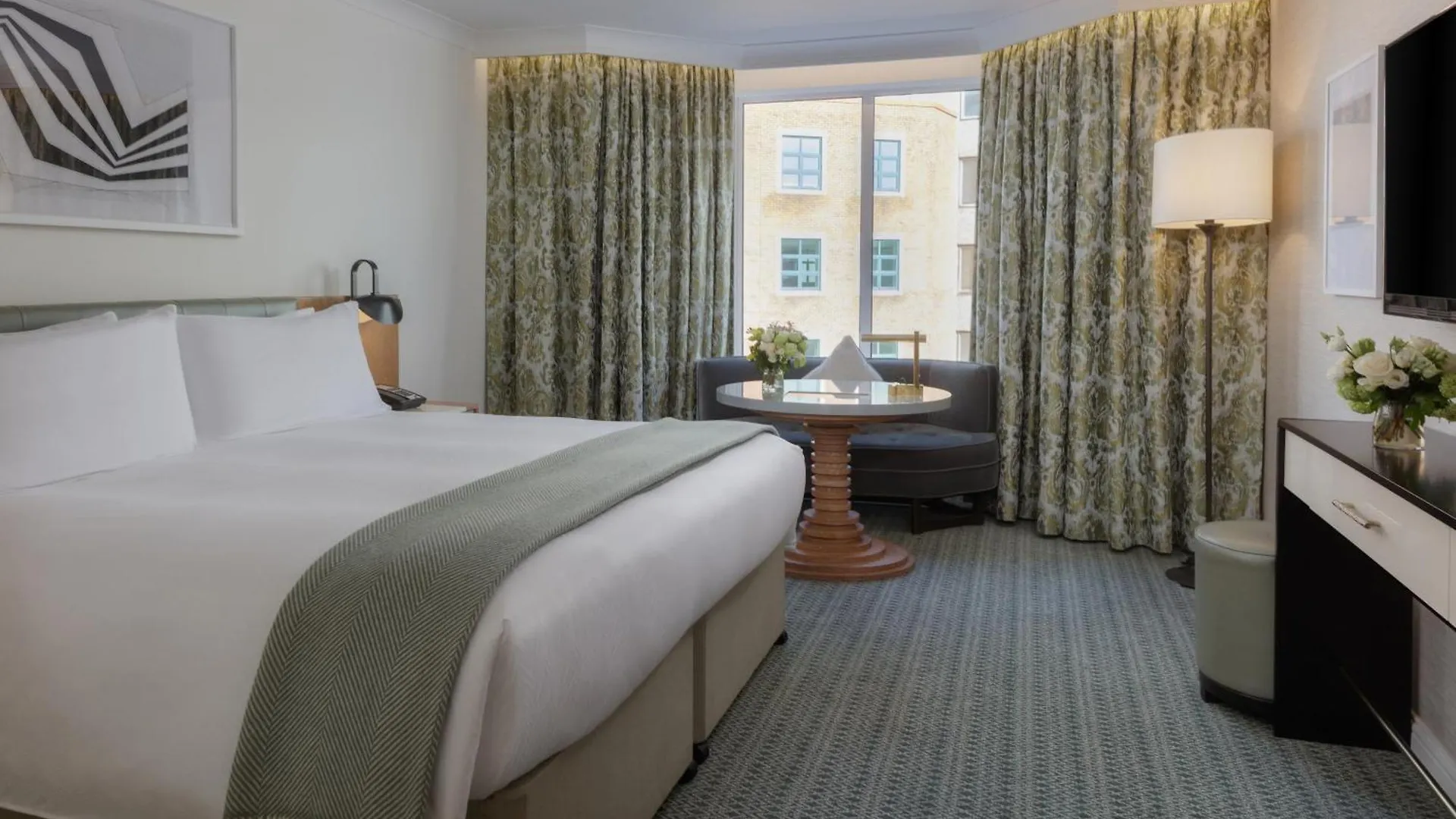 Conrad Dublin Hotel 5*,